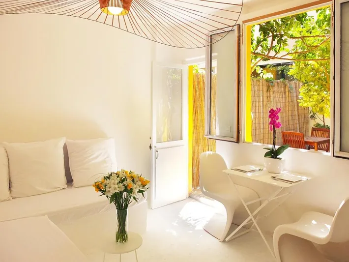 Chambre d’hôte pour 2 personnes, avec terrasse et jardin - 1