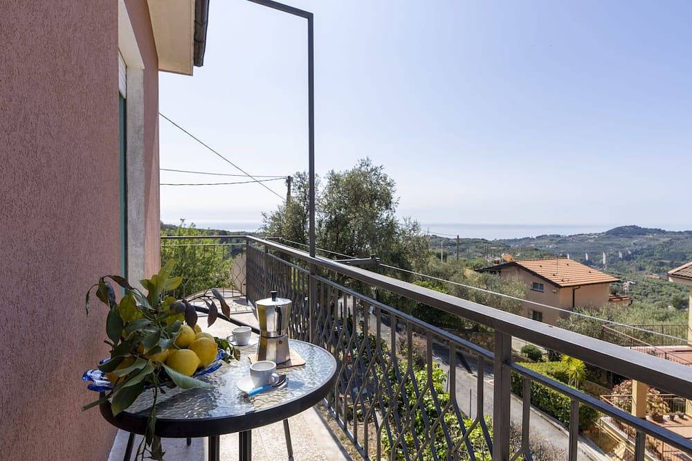 Ganze Wohnung, Carleadri by Interhome in Civezza, Riviera di Ponente