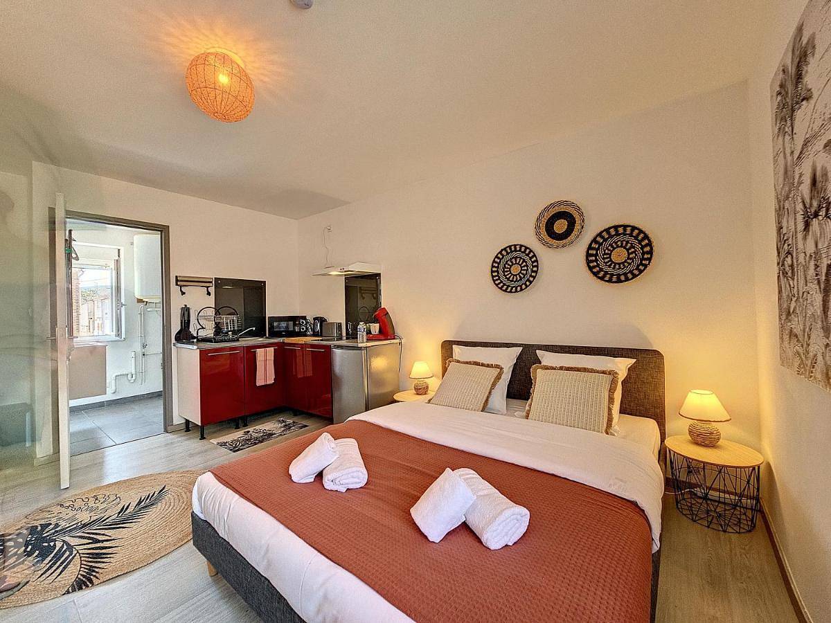 Appartement entier, L'Auberge de la gare, appartements tout confort, proches Gare in Yzeure, Allier