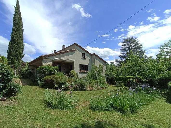 Ferienhaus für 8 Personen, mit Terrasse und Pool sowie Ausblick, mit Haustier - 1