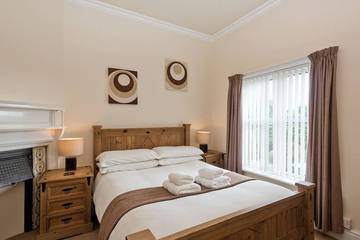 Cottage for 17 People in Broomholm, Norfolk, Photo 3