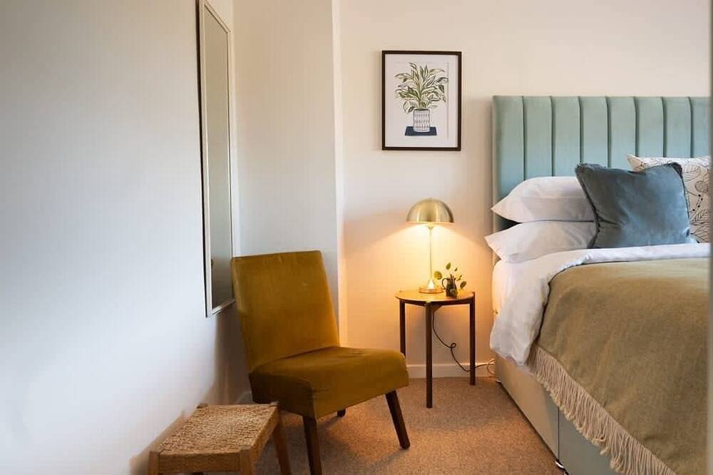 3Bed House w/ Charming Courtyard Garden & Parking in Cambridge, Cambridgeshire