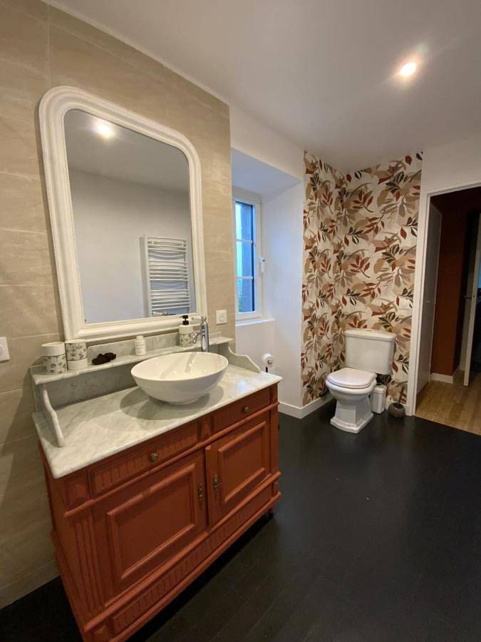 Location de vacances pour 2 personnes, avec terrasse et jardin à Montmartin-sur-Mer - 2