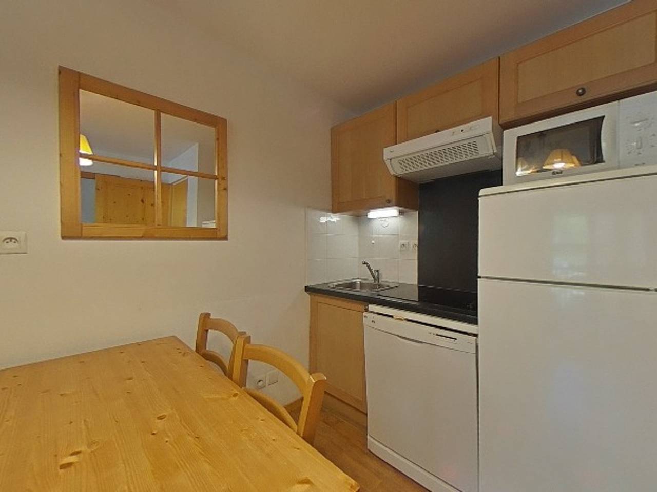 Ganze Wohnung, 2 Zimmer 4 Pers, nahe Pisten, Wlan, Parken, Pool, Orcières Merlette in Orcières, Nationalpark Écrins