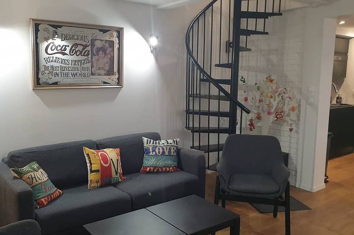 Gîte pour 6 personnes, avec terrasse à Villeneuve-le-Comte