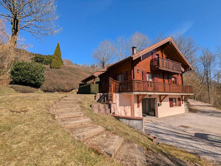 Gîte für 5 Personen, mit Balkon und Garten