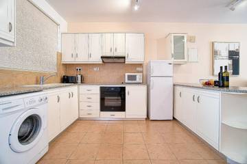 Apartment for 4 People in Paphos, South Cyprus, Photo 2