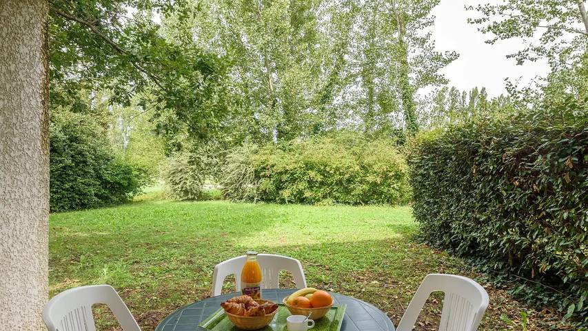 Gîte pour 5 personnes, avec terrasse et piscine, animaux acceptés à Rivières - 4