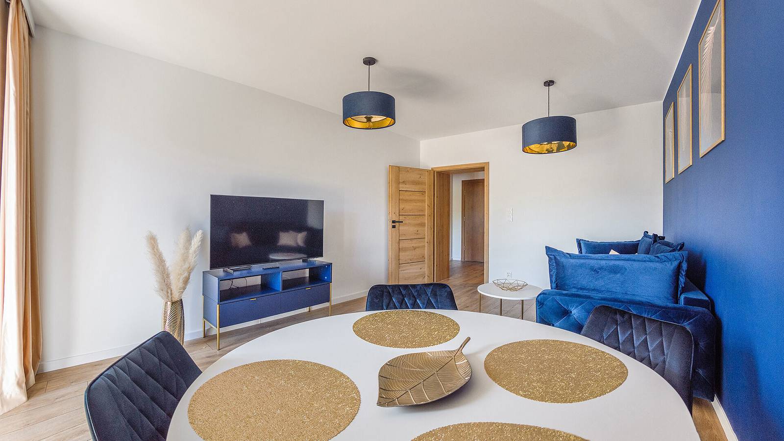 Cały apartament wypoczynkowy, Apartament wakacyjny dla 4 osób z balkon in Ustka, Morze Bałtyckie