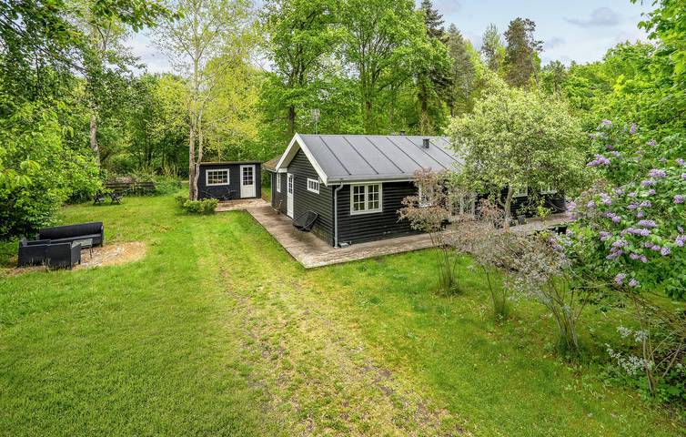 Ferienhaus für 6 Personen mit Terrasse in Fjellerup Strand, Djursland