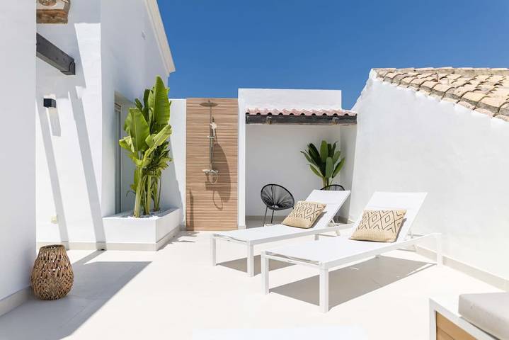 Ganze Wohnung, Altos La Quinta | Sea View Luxury Penthouse in Marbella West, Benahavís