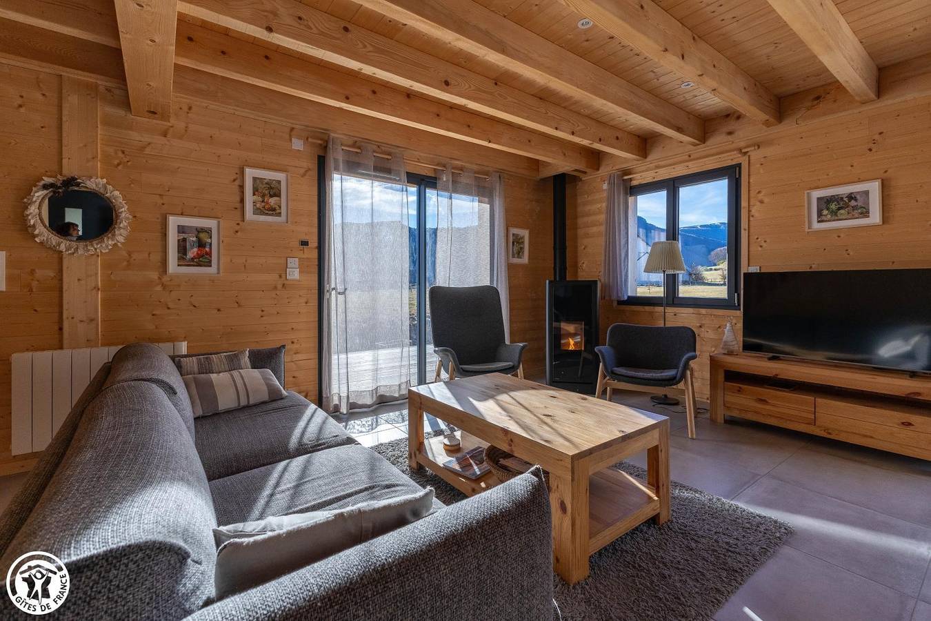 Chalet Le Cairn in Chambon-sur-Lac, Volcans d'Auvergne Regional Nature Park