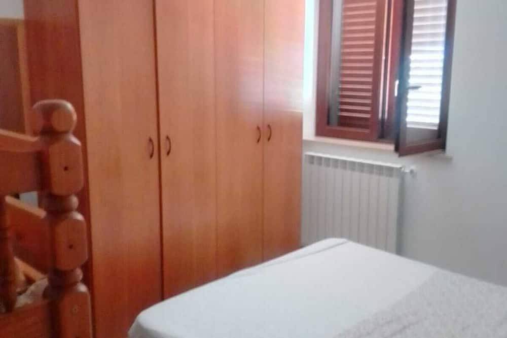 Entire apartment, Seaside apartment with front terrace overlooking the beach in Adriatic Coast Abruzzo
