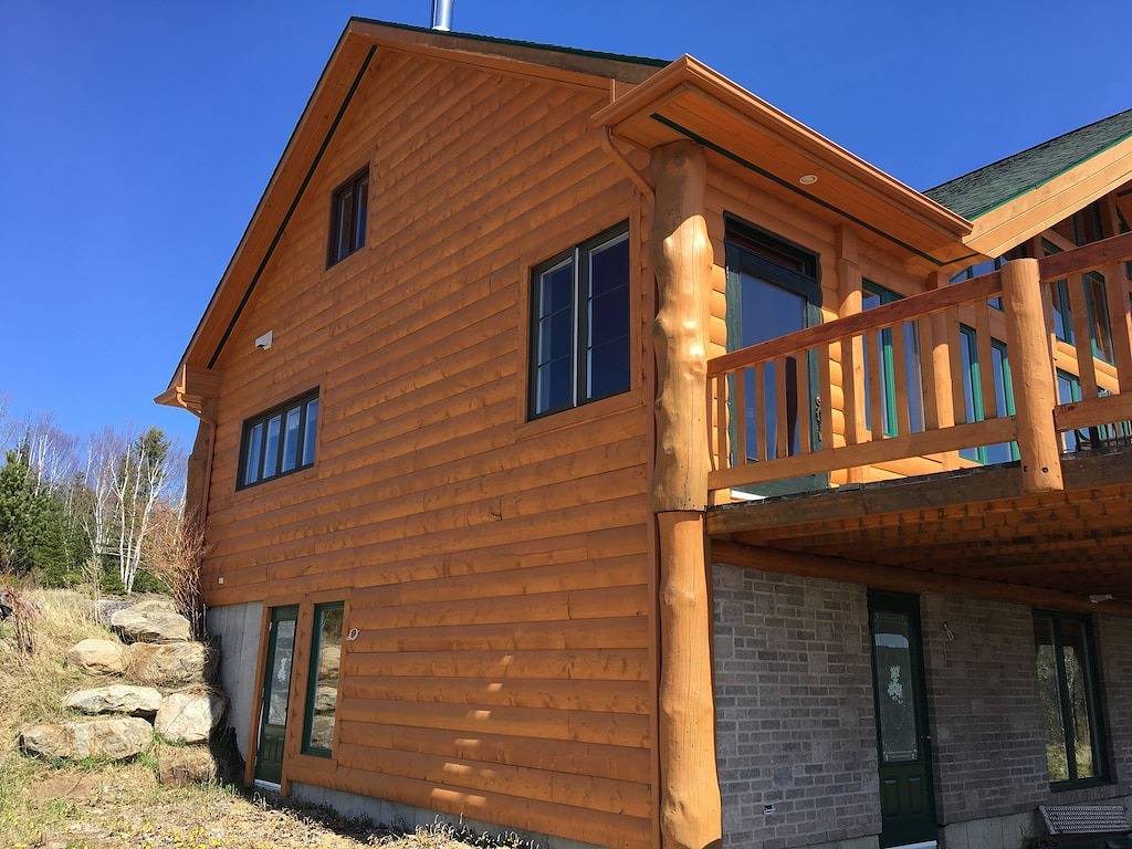 Cabin Rentals And Lodges for 8 Guests in Quebec, Canada