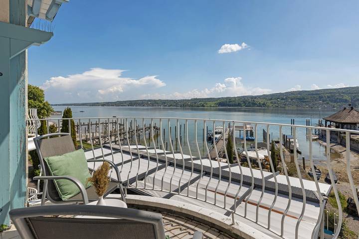 Doppelzimmer mit herrlichem Seeblick und Balkon in Reichenau, Untersee