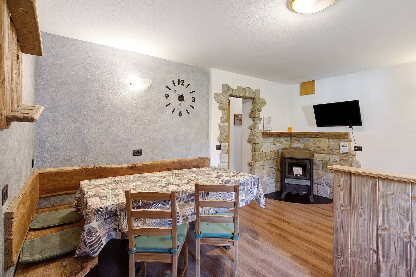 Ganze Wohnung, Apartment 'Campacc Baby' mit Bergblick, Gemeinschaftsgarten und Wlan in Livigno (Stadt), Livigno