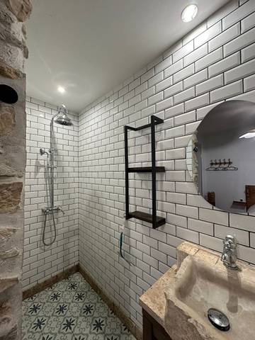 Chambre D’hôte pour 2 Personnes dans Brantes, Parc naturel régional du Mont-Ventoux, Photo 3