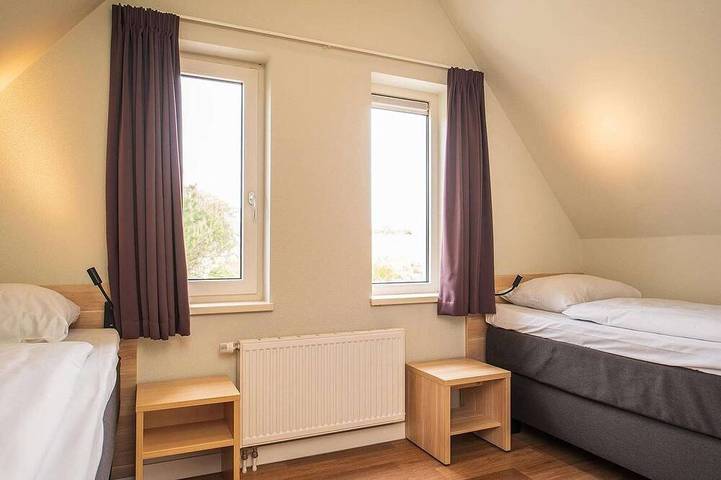 Ferienpark für 8 Personen, mit Terrasse und Garten sowie Pool und Sauna auf Texel - 3