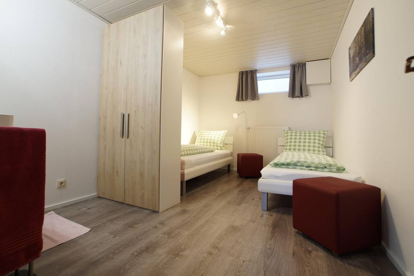Apartamento vacacional entero, 4-Bett-Ferienwohnung Dusche/Wc, 2 Schlafräume in Gransdorf, Bitburg-Prüm