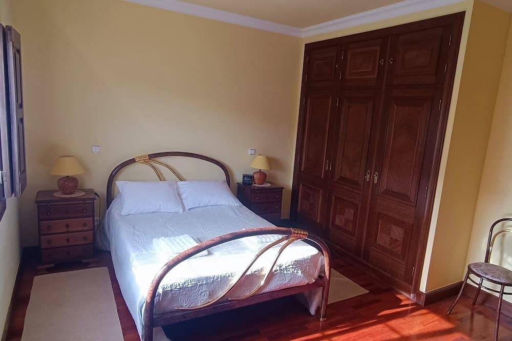 Cozy vacation home ideal for families with outdoor area and games room in Baião, Douro-Tal