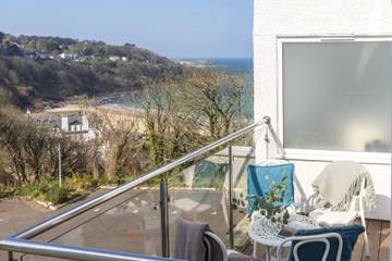 Holiday Apartment for 8 People in St. Ives, Cornwall, Photo 2
