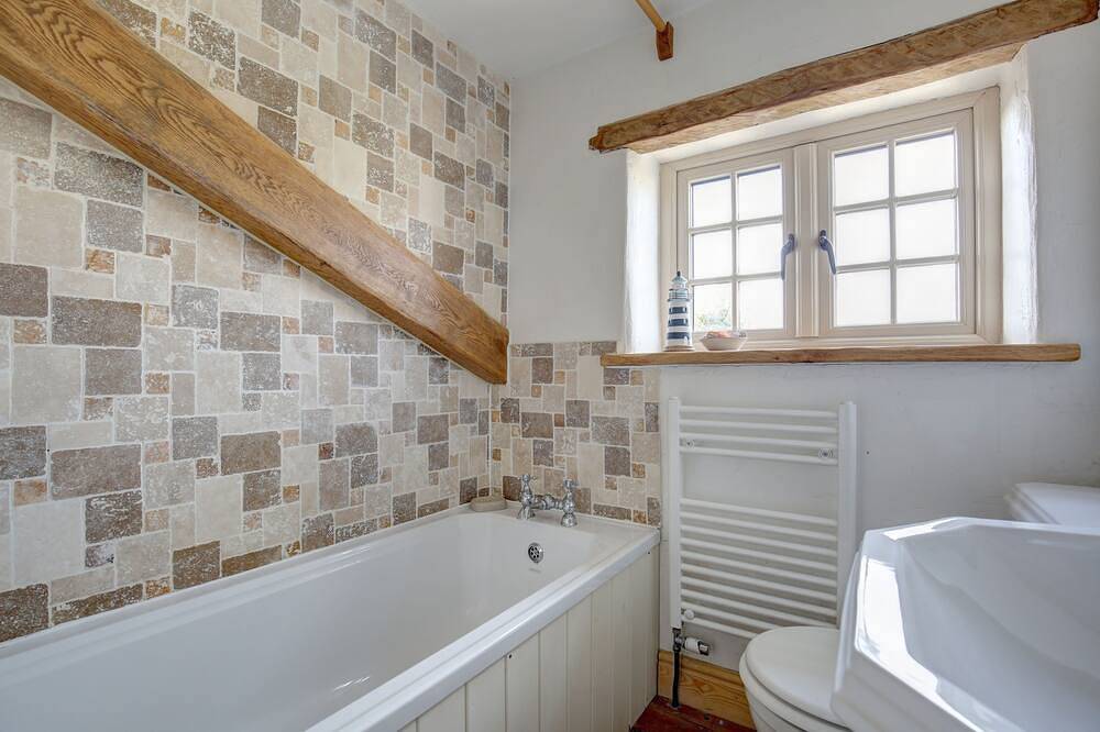 Charming cottage on North Norfolk coast in Heacham, Norfolk Coast
