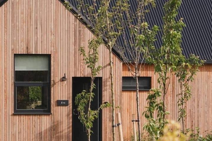 Holiday rental for 2 people, with hot tub and garden as well as terrace in North Wessex Downs
