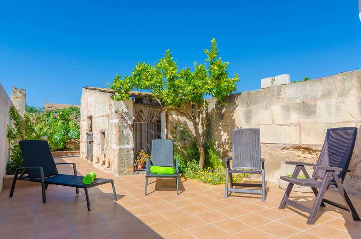 Finca für 4 Personen, mit Terrasse in Porreres