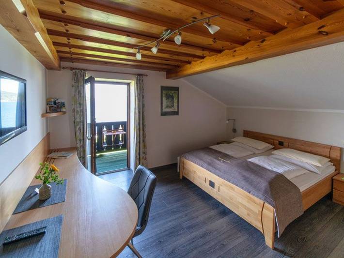 Ferienwohnung für 4 Personen, mit Balkon und Terrasse sowie Garten und Seeblick in Traunviertel - 4