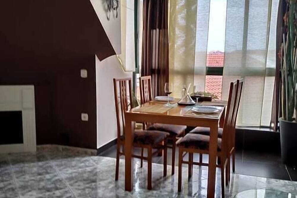 Entire apartment, Disconnectengalicia Bellavista, Canelinas Beach in Portonovo, Sanxenxo