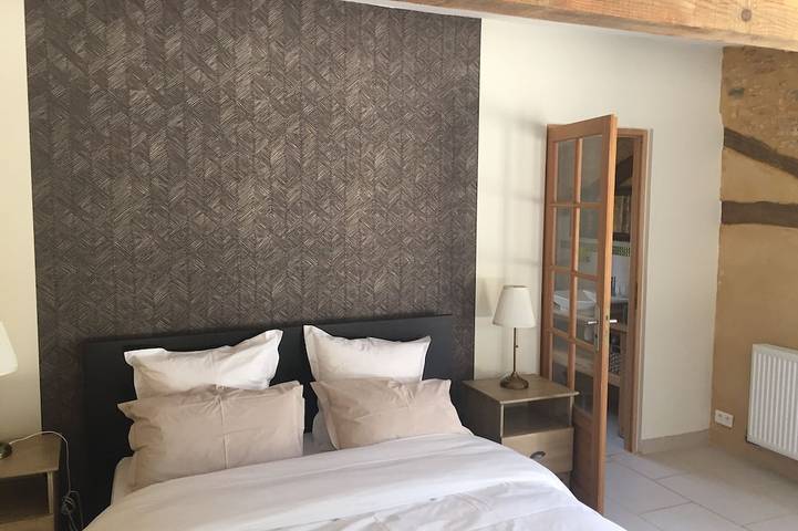 Location de vacances pour 8 personnes, avec terrasse et jardin, animaux acceptés à Saint-Front-sur-Lémance - 2