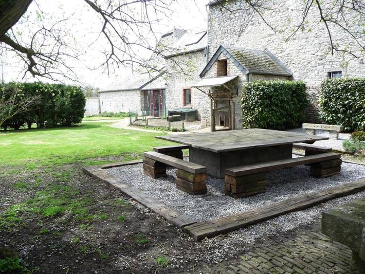 Location de vacances pour 20 personnes, avec vue et jardin à Onhaye - 3