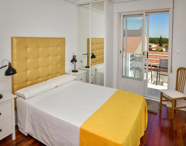 Ferienwohnung für 9 Personen, mit Terrasse und Ausblick - 1