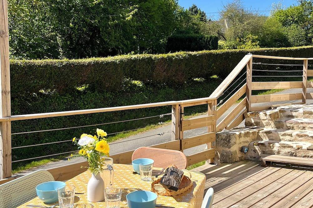 Detached stone house - Mt. St. Michel - set on a hill overlooking the bay in Roz-sur-Couesnon, Mont-Saint-Michel-Bucht