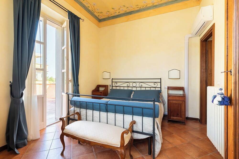 Frescoed 19-century Villa. Family gatherings. Air conditioning in Bettona, Provincia de Perugia