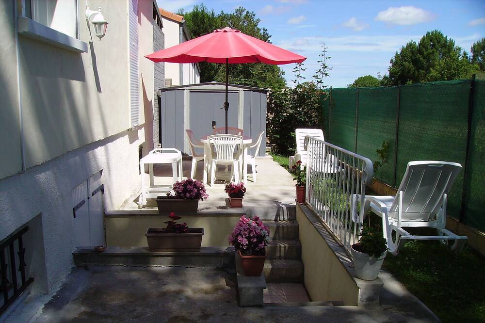 Appartement entier, Appartement Dans Maison Individuelle in Breuillet, Côte de Beauté