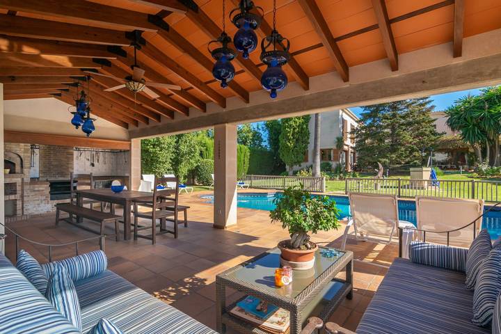 Tramontana - Fabulosa casa con piscina privada a los pies de las montañas. Wifi gratis. in Lloseta, Interior de Mallorca