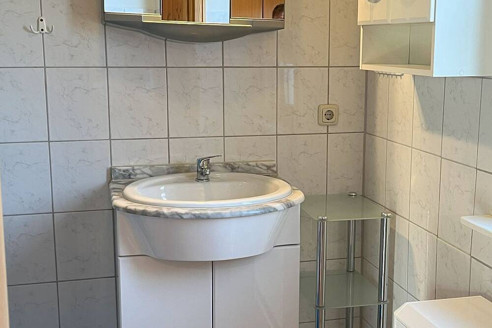 Ganze Wohnung, Holz-Ferienhaus Mechelsdorf nahe Ostseebad Kühlungsborn - 3-Raum-Holzhaus mit in Mechelsdorf, Bastorf