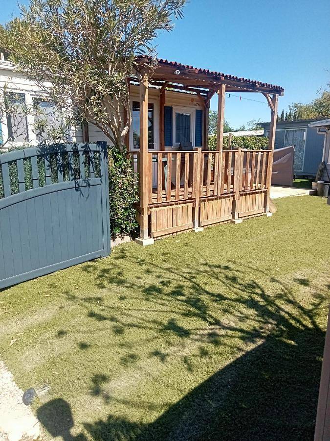 Gîte pour 5 personnes, avec jacuzzi ainsi que jardin et piscine à Villeneuve-lès-Béziers - 2