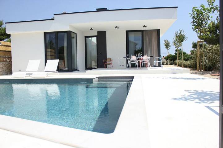 Villa für 6 Personen, mit Terrasse und Garten, mit Haustier auf Rab