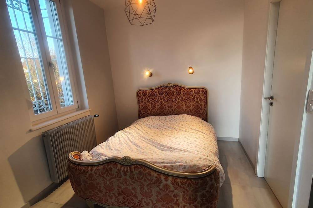 Appartement entier, Studio moderne dans maison années 30 avec cachet in Riedisheim, Région de Mulhouse