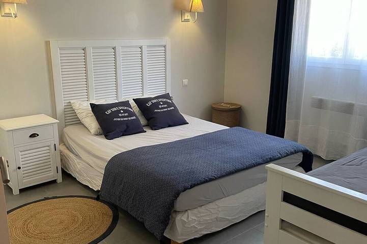 Location de vacances pour 5 personnes, avec terrasse et jardin dans Plage de Pinarello - 2