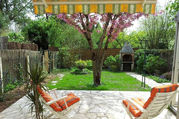 Gîte pour 6 personnes, avec Terrasse et Jardin