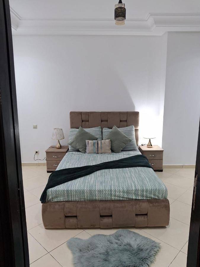 Gîte pour 7 personnes, avec piscine et jacuzzi ainsi que jardin et sauna dans Sidi Rahal - 4