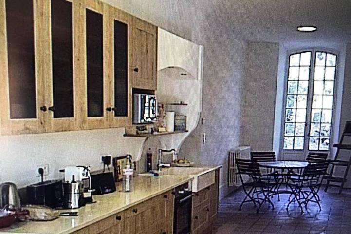 Château pour 20 personnes, avec jardin dans le Vaucluse - 2