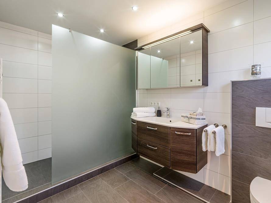 Geheel vakantieappartement, Vakantiehuis, douche, Wc, 2 slaapkamers in Söll, Kaisergebirge