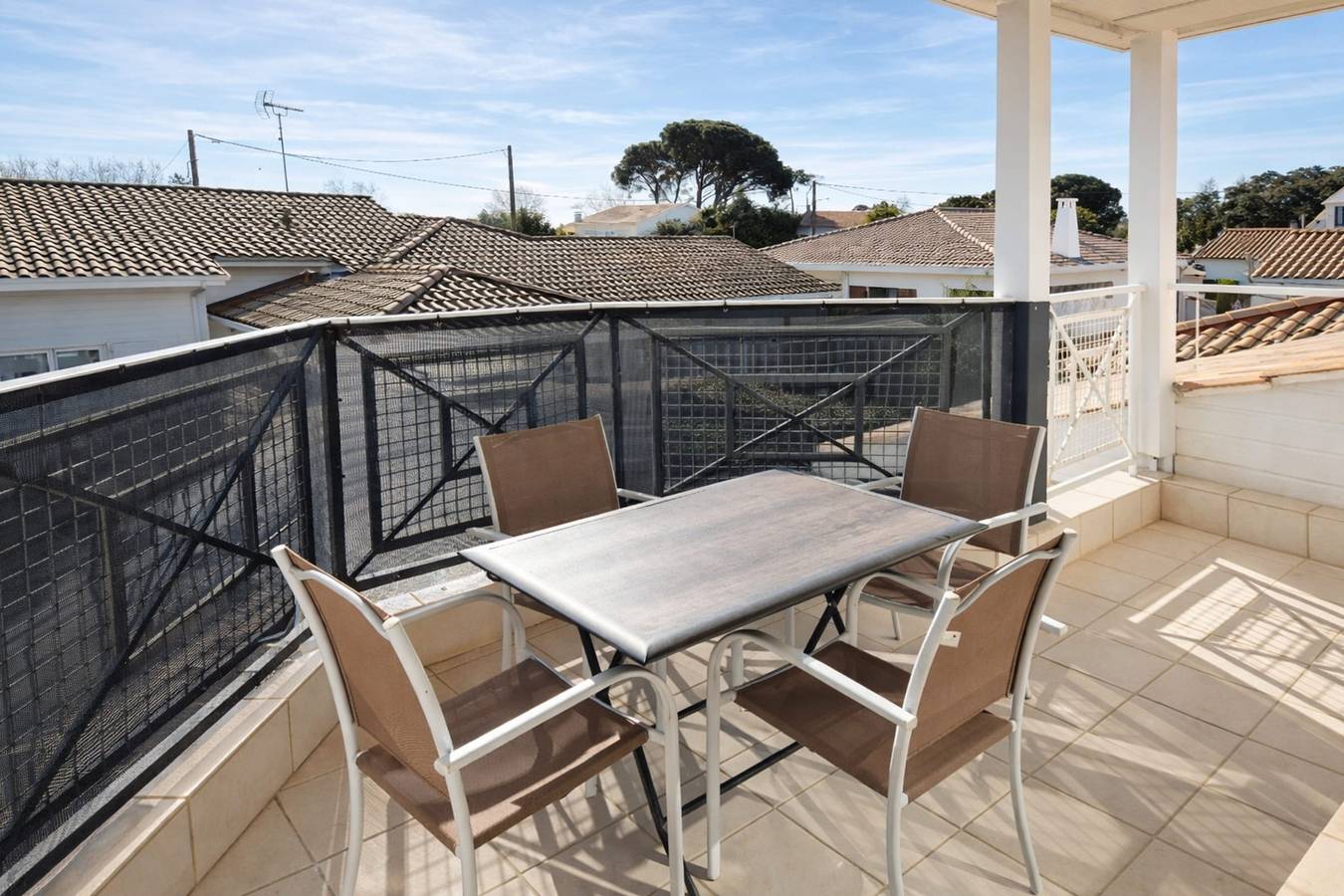Ganze Wohnung, Charming apartment with terrace in Arès in Arès, Arcachon und Umgebung