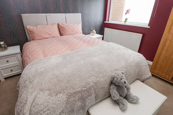 Sea View Cottage, pet friendly, with a garden in South Shields in South Shields, South Tyneside
