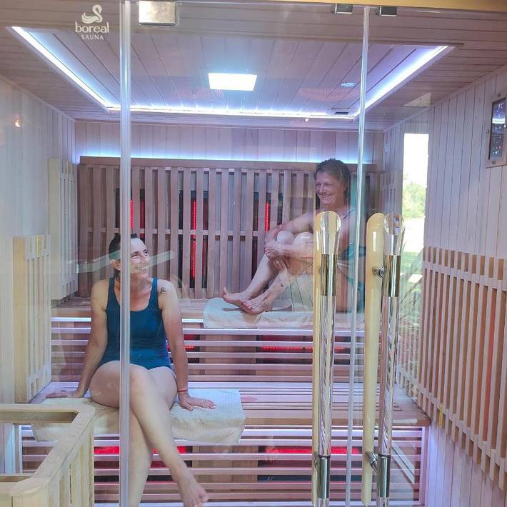 Gîte pour 2 personnes, avec jacuzzi ainsi que jardin et sauna à Montverdun - 3