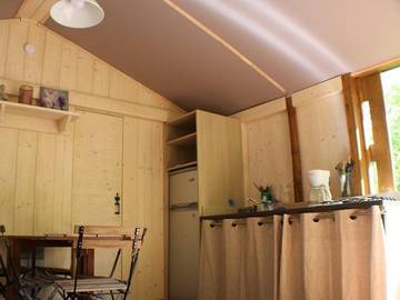 Glamping voor 5 Personen in Saint-Constant-Fournoulès, Centraal Massief, Afbeelding 4